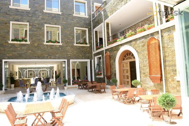 Фото отеля Qafqaz Karvansaray Hotel 5* Gabala Azerbaidžanas išorė ir baseinai