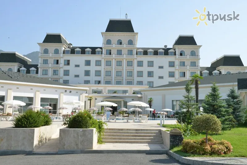 Фото отеля Qafqaz Qabala Sport Hotel 5* Gabala Azerbaidžanas išorė ir baseinai