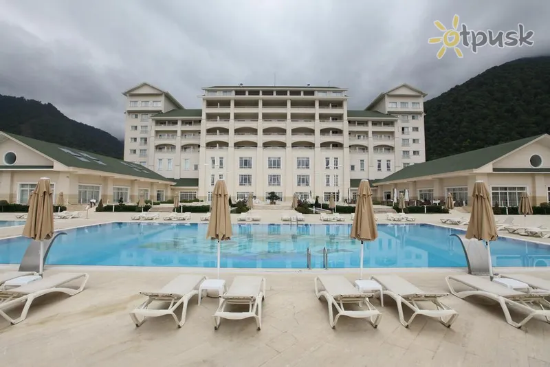 Фото отеля Qafqaz Riverside Resort Hotel 5* Gabala Azerbaidžāna ārpuse un baseini