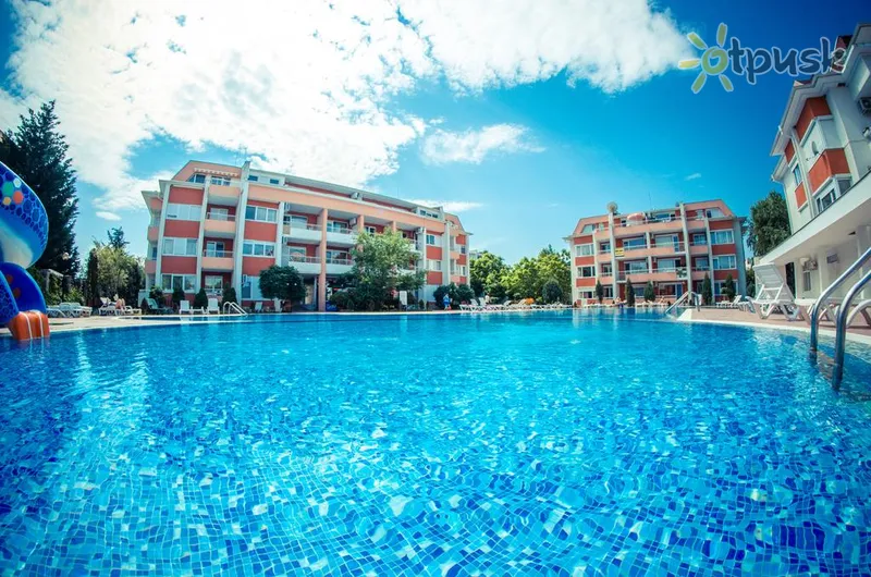 Фото отеля Sunny Fort Apartments 3* Saulėtas paplūdimys Bulgarija išorė ir baseinai