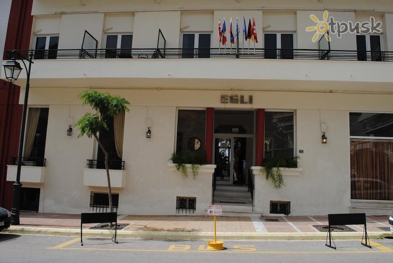 Фото отеля Aegli Hotel 3* Лутраки Греция экстерьер и бассейны