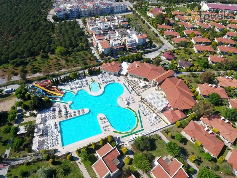 Фото отеля Anadolu Hotels Didim Club HV1 Дідім Туреччина екстер'єр та басейни