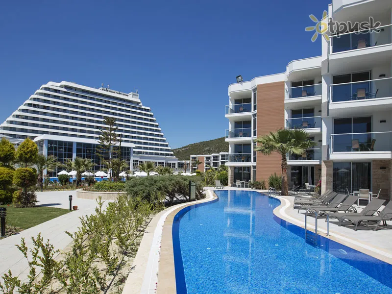 Фото отеля Palm Wings Ephesus Beach Resort 5* Кушадаси Туреччина екстер'єр та басейни