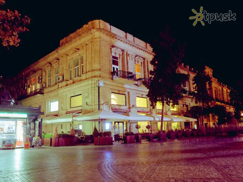 Фото отеля Bristol Hotel 4* Баку Азербайджан экстерьер и бассейны