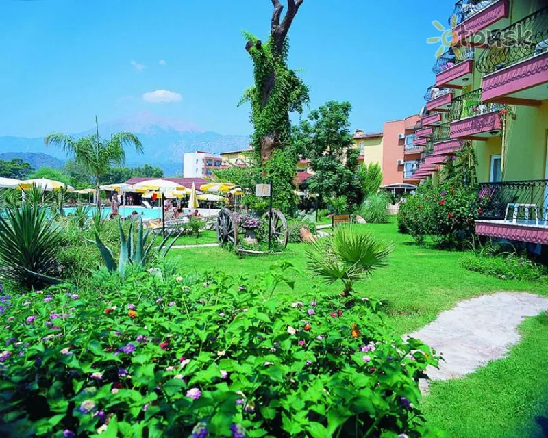 Фото отеля Sunland Beach Hotel 4* Кемер Туреччина екстер'єр та басейни