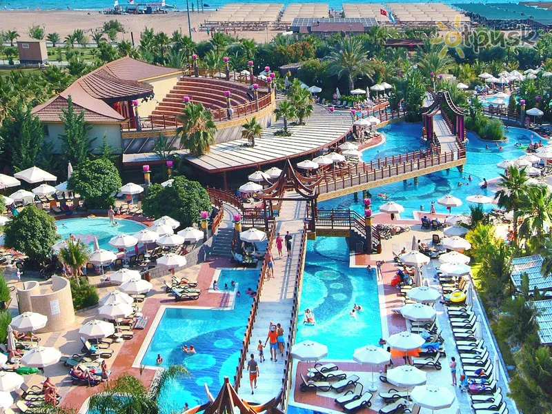 Фото отеля Royal Dragon Hotel 5* Šoninė Turkija išorė ir baseinai