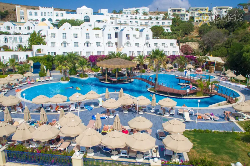 Фото отеля Salmakis Resort & Spa 5* Bodrumas Turkija išorė ir baseinai