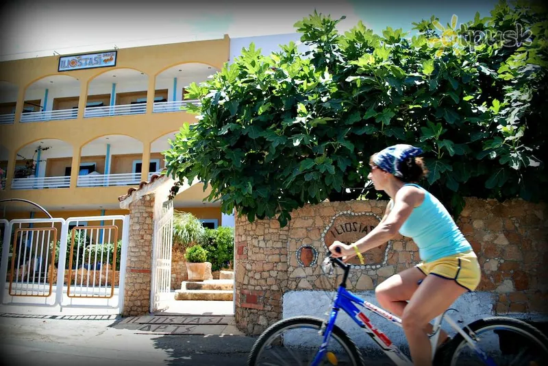 Фото отеля Iliostasi Beach Apartments 3* о. Крит – Іракліон Греція екстер'єр та басейни