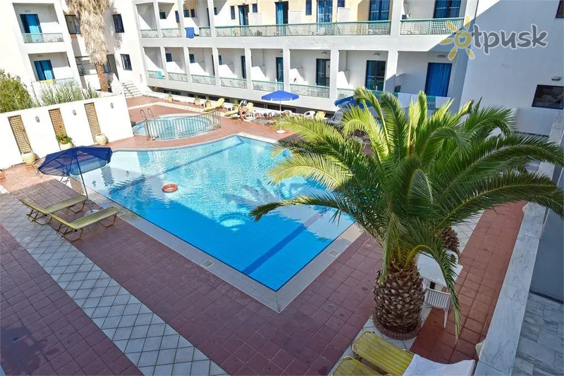 Фото отеля Flisvos Beach Hotel 2* Kreta – Retimnas Graikija išorė ir baseinai