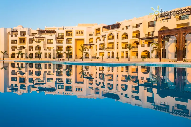 Фото отеля Fanar Hotel & Residences 4* Салала Оман экстерьер и бассейны