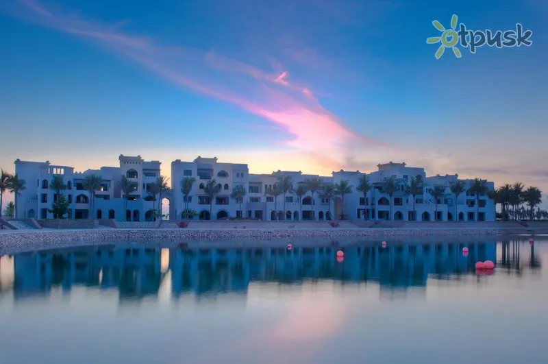 Фото отеля Juweira Boutique Hotel Salalah 4* Salalah Omanas išorė ir baseinai