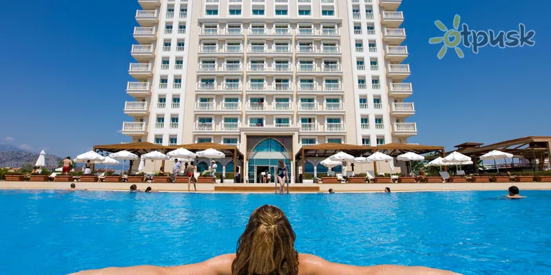 Фото отеля Crowne Plaza Antalya 5* Antalija Turkija išorė ir baseinai