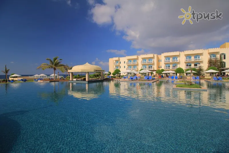 Фото отеля Kairaba Mirbat Resort 5* Salalah Omanas išorė ir baseinai