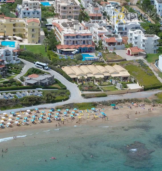 Фото отеля Neon Hotel 2* о. Крит – Іракліон Греція пляж