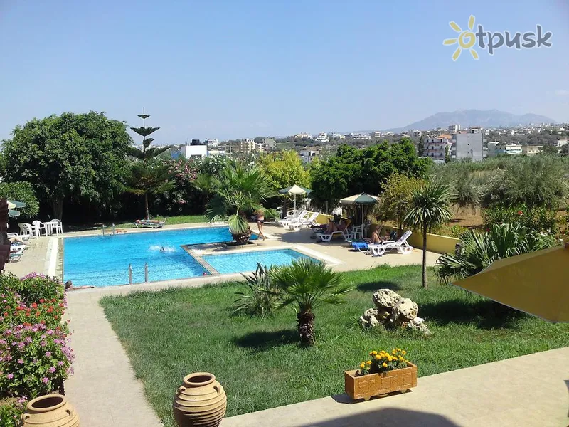 Фото отеля Stork Hotel 3* о. Крит – Іракліон Греція екстер'єр та басейни