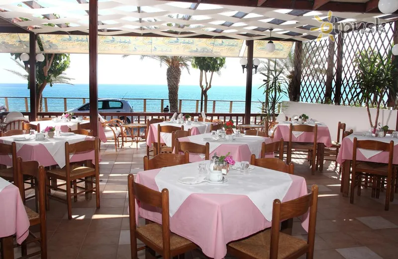 Фото отеля Thisvi 2* Kreta – Heraklionas Graikija barai ir restoranai