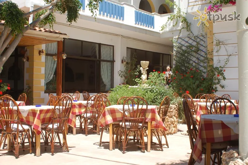 Фото отеля Uncle George Studios & Apartments 3* Kreta – Heraklionas Graikija barai ir restoranai
