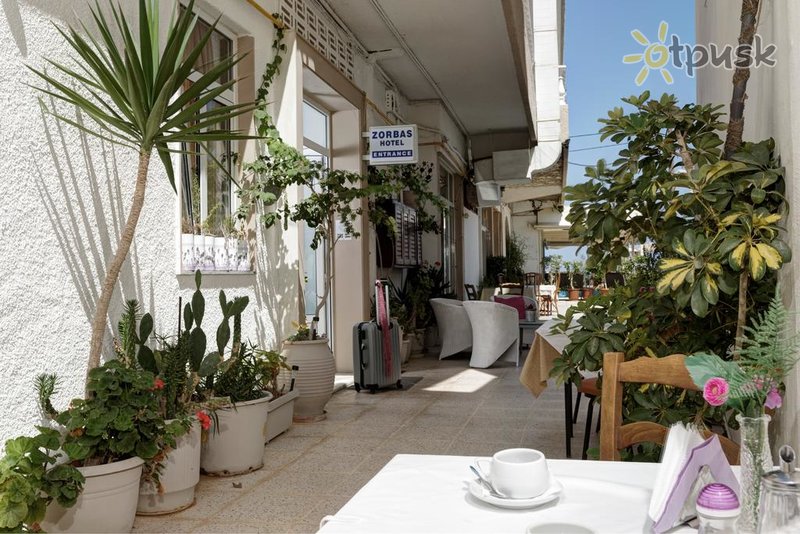 Фото отеля Zorbas Hotel 2* о. Крит – Ираклион Греция бары и рестораны