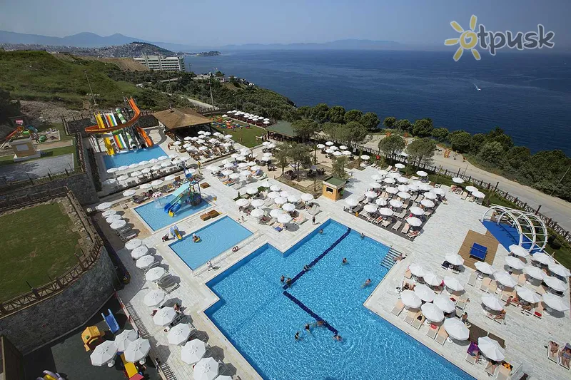Фото отеля Ramada Resort by Wyndham Kusadasi & Golf 5* Kusadasi Turcija ārpuse un baseini