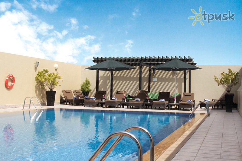 Фото отеля Al Khoory Hotel Apartments Al Barsha 4* Дубай ОАЭ экстерьер и бассейны