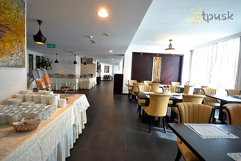 Фото отеля Aryana Hotel 4* Шарджа ОАЕ бари та ресторани