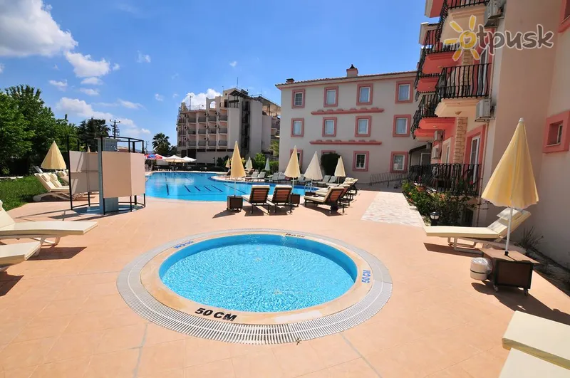 Фото отеля Pelin Hotel 3* Фетхіє Туреччина екстер'єр та басейни