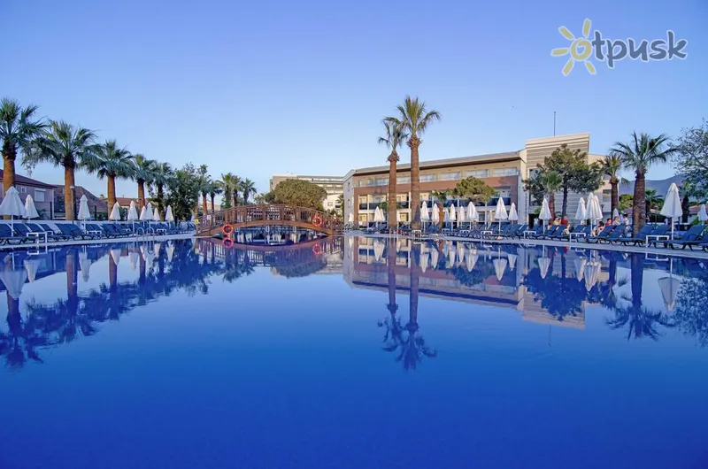 Фото отеля Palm Wings Kusadasi Beach Resort & Spa 5* Kušadasis Turkija išorė ir baseinai
