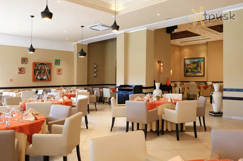 Фото отеля Kenzi Menara Palace & Resort 5* Марракеш Марокко бари та ресторани