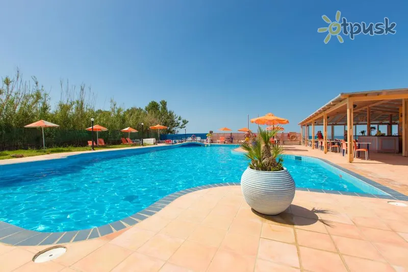 Фото отеля Trefon Apartment 3* о. Крит – Ретимно Греція екстер'єр та басейни