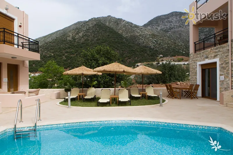 Фото отеля Pantheon Villas & Suites 4* Kreta – Retimnas Graikija išorė ir baseinai
