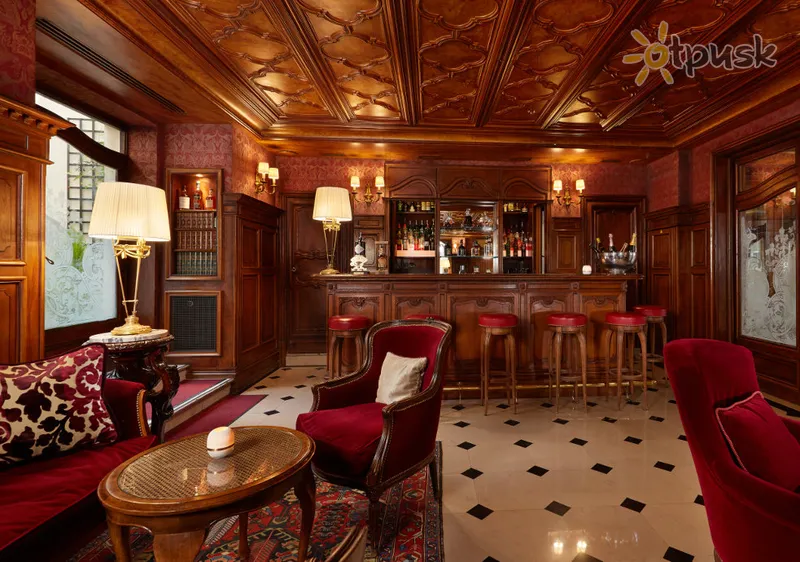 Фото отеля Regina Paris Hotel 5* Paryžius Prancūzija barai ir restoranai