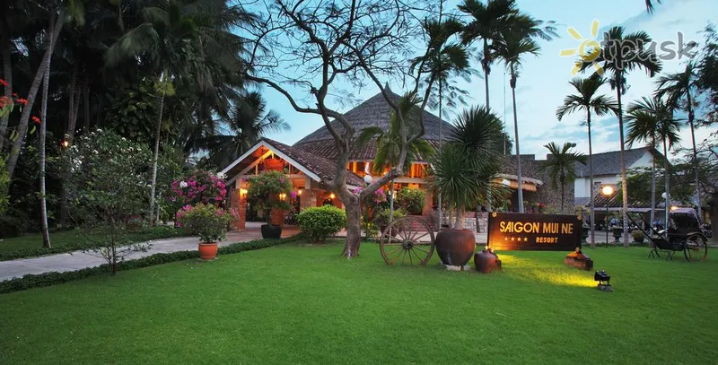 Фото отеля Saigon Mui Ne Resort 4* Фантьет Вьетнам экстерьер и бассейны