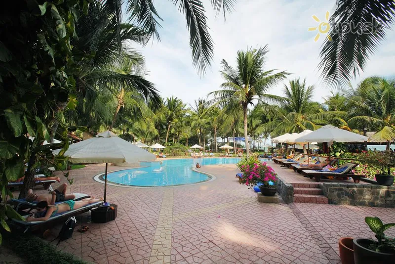 Фото отеля Saigon Mui Ne Resort 4* Фантьет Вьетнам экстерьер и бассейны