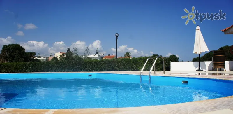 Фото отеля Sofia's House 3* о. Крит – Іракліон Греція екстер'єр та басейни