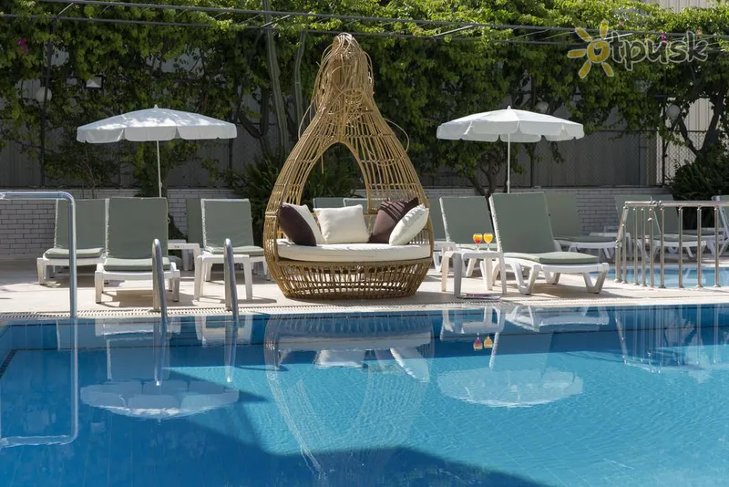 Фото отеля Kleopatra Tuna Apart Hotel 3* Аланія Туреччина екстер'єр та басейни