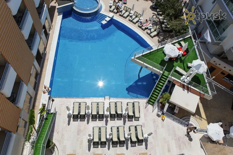 Фото отеля Alaiye Kleopatra Hotel 4* Alanija Turkija išorė ir baseinai
