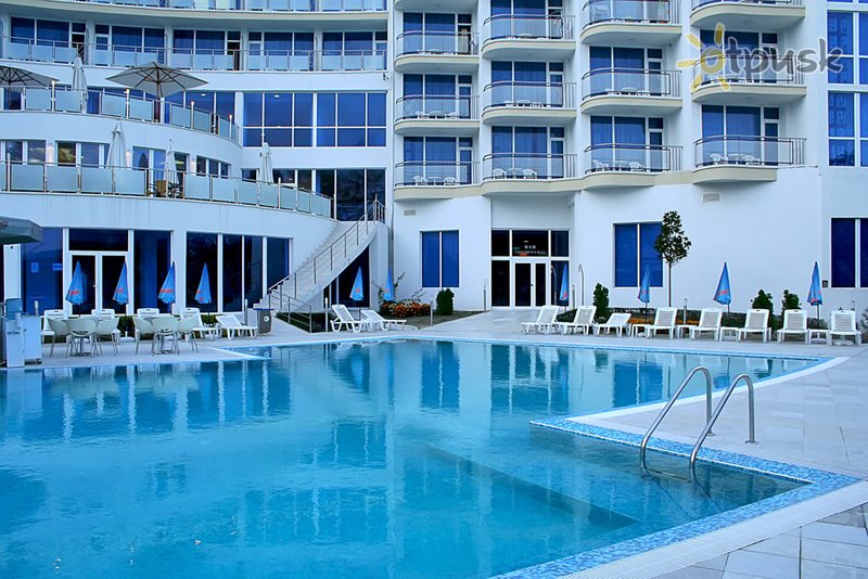 Фото отеля Aqua Azur Hotel 4* Св. Константин и Елена Болгария экстерьер и бассейны