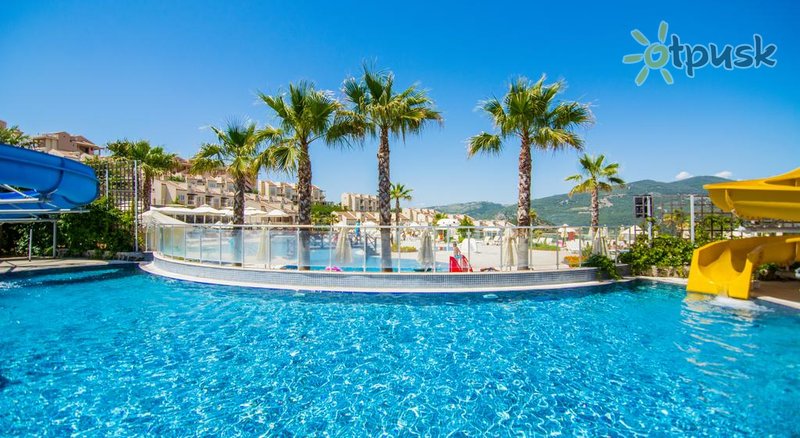 Фото отеля Wyndham Residences Kusadasi Golf & Spa 5* Кушадасы Турция экстерьер и бассейны