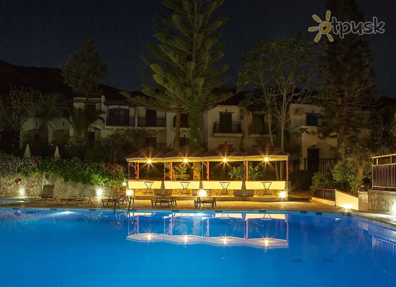 Фото отеля Elpida Hotel & Apartments 4* par. Krēta – Ajosnikolaosa Grieķija ārpuse un baseini