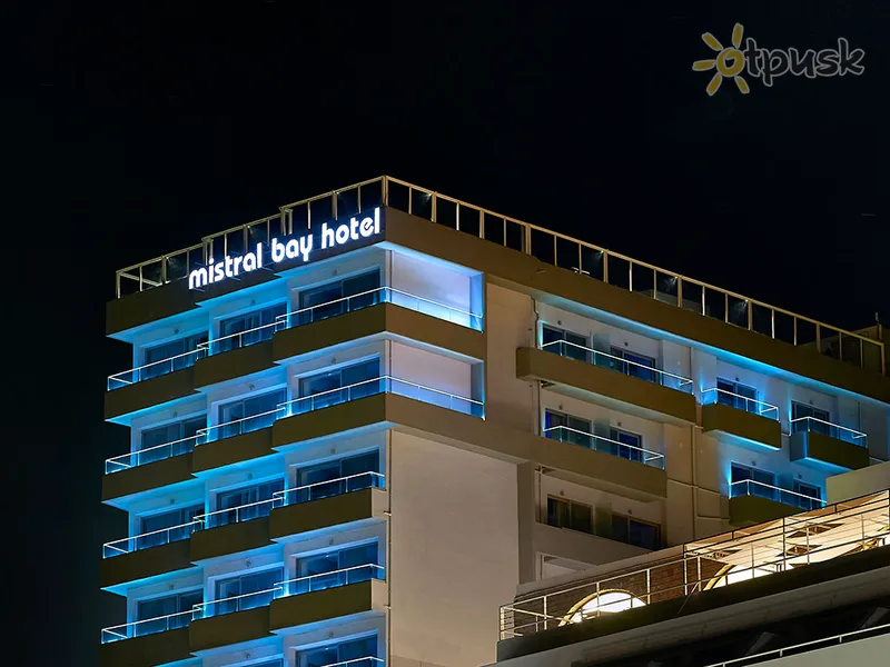Фото отеля Mistral Bay Hotel 4* par. Krēta – Ajosnikolaosa Grieķija ārpuse un baseini