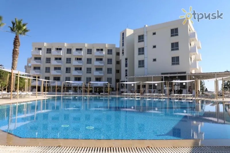 Фото отеля Toxotis Hotel Apartments 3* Protaras Kipras išorė ir baseinai