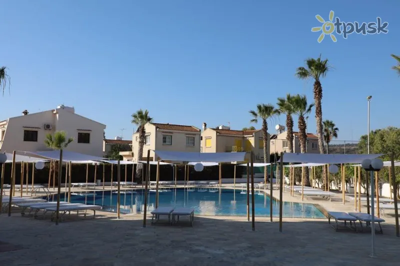 Фото отеля Toxotis Hotel Apartments 3* Протарас Кіпр екстер'єр та басейни