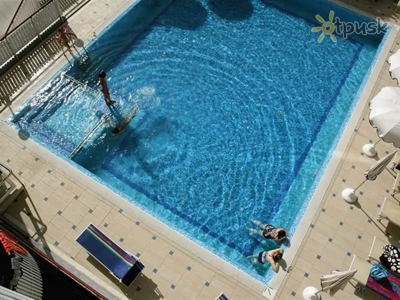 Фото отеля Salus Hotel 4* Lido di Jesolo Italija išorė ir baseinai