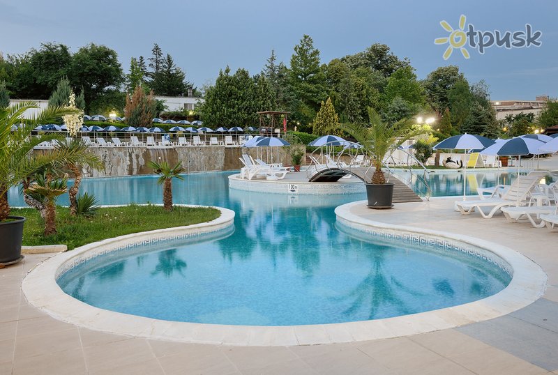 Фото отеля Augusta Spa Hotel 3* Хисар Болгария экстерьер и бассейны