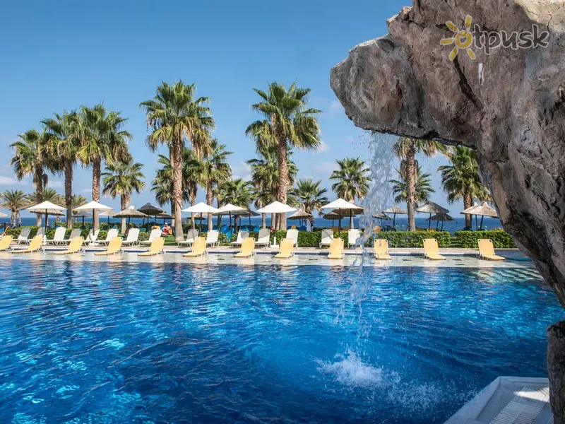 Фото отеля Radisson Blu Beach Resort 5* par. Krēta – Ajosnikolaosa Grieķija ārpuse un baseini