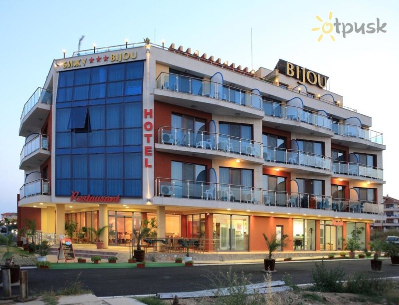 Фото отеля Bijou Hotel 3* Равда Болгария экстерьер и бассейны