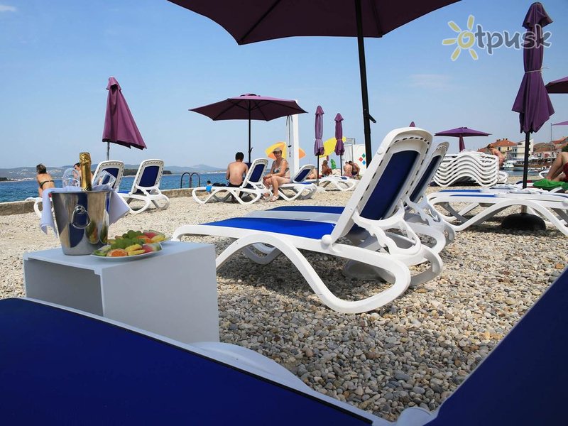 Фото отеля Adriatic Hotel 3* Биоград Хорватия пляж
