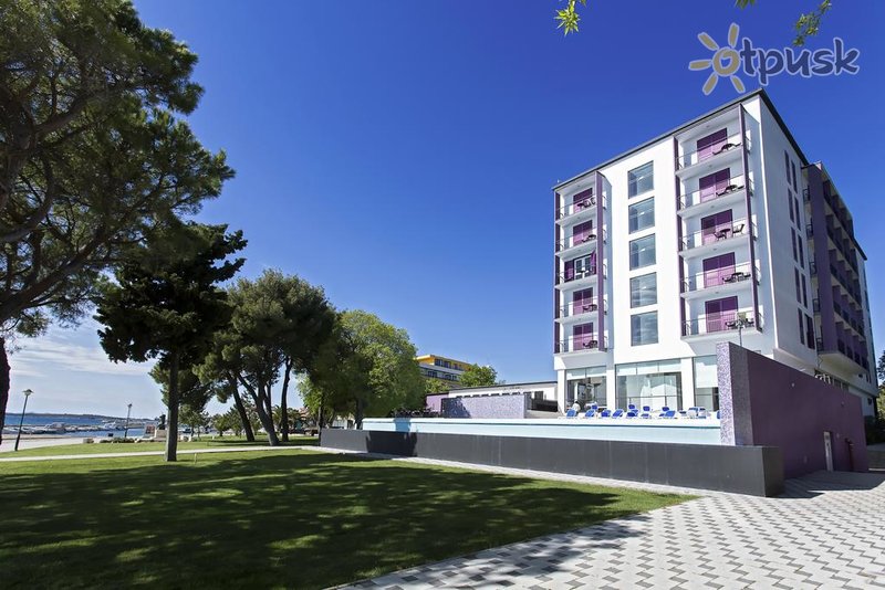 Фото отеля Adriatic Hotel 3* Биоград Хорватия экстерьер и бассейны