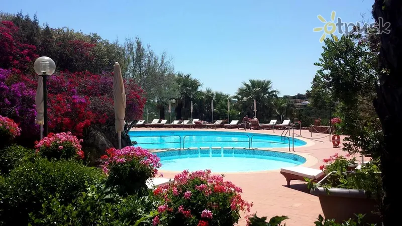 Фото отеля Le Ginestre Hotel 4* о. Сардинія Італія екстер'єр та басейни