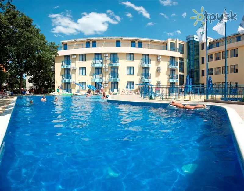 Фото отеля Blue Sky 3* Auksinės smiltys Bulgarija išorė ir baseinai